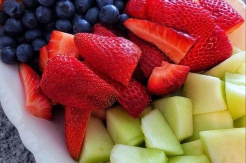 Fresh fruit platter